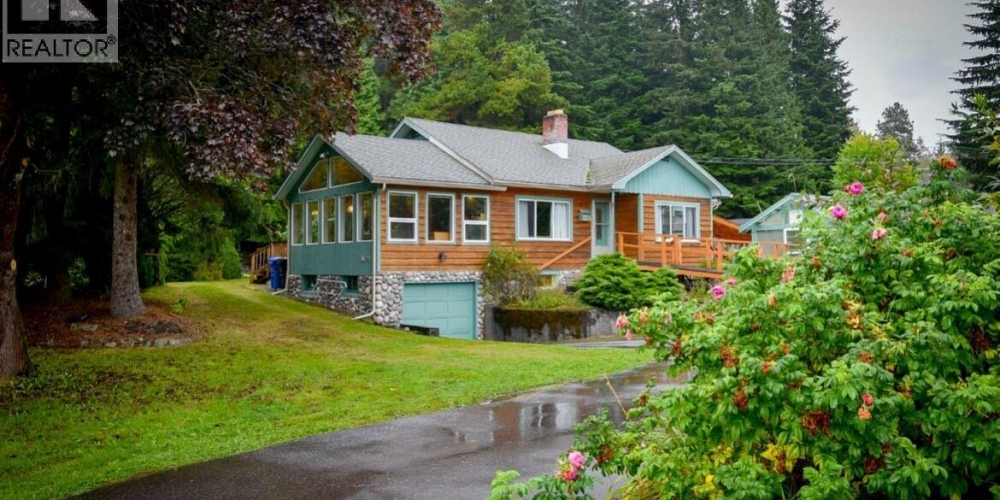 4822 HALLIWELL AVENUE Terrace Photo 2 4822 HALLIWELL AVENUE Terrace Photo 2